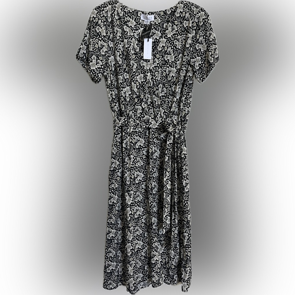 NWT Velvet Floral Black and White Wrap Dress
